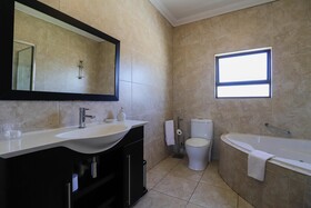 Kwantu Guesthouse 3
