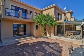 Kwantu Guesthouse 3