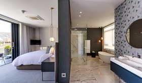 Labotessa Luxury Boutique Hotel
