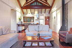 Lalapanzi Lodge