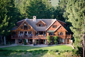 Lalapanzi Lodge