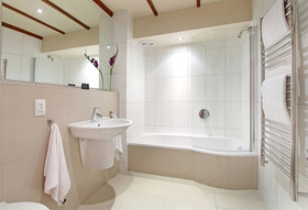 Lalapanzi Lodge