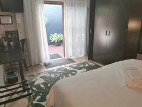 Little Scotia Guest House