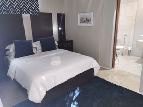 Little Scotia Guest House