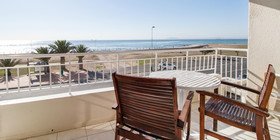 Mouille Point Village