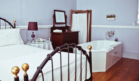 Mountain Manor Guest House