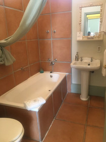 Mountain Manor Guest House