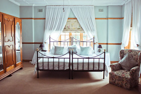 Mountain Manor Guest House