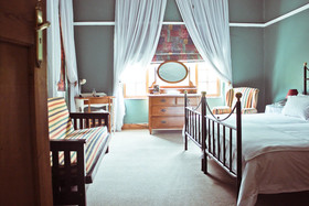 Mountain Manor Guest House