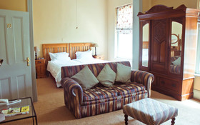 Mountain Manor Guest House