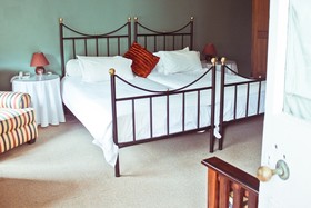 Mountain Manor Guest House