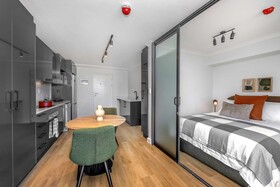 Newlands Peak Aparthotel by Totalstay
