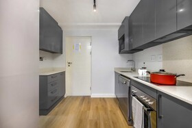 Newlands Peak Aparthotel by Totalstay