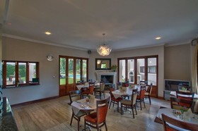 Nova Constantia Boutique Residence