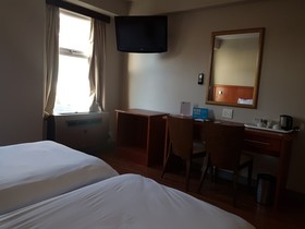Parliament Hotel