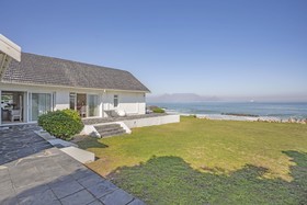 Rockhaven On The Beach