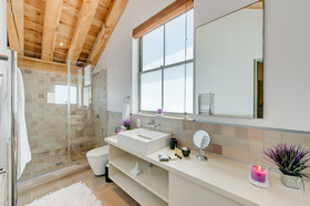 Santa Maria Beach House And Spa