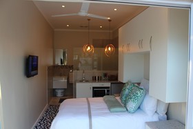 Sea Breeze Bloubergstrand
