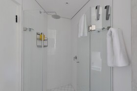 SIX ON N - Fluent Luxury Serviced Apartments