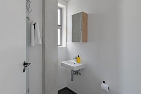 SIX ON N - Fluent Luxury Serviced Apartments