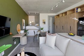 SIX ON N - Fluent Luxury Serviced Apartments