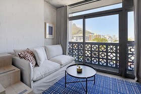 SIX ON N - Fluent Luxury Serviced Apartments
