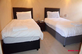 Stay 1 Bed & Breakfast