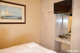 Stay 1 Bed & Breakfast