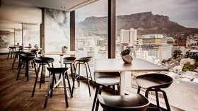 StayEasy Cape Town City Bowl