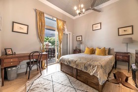 Stylish Heritage House In Tamboerskloof