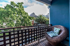 Stylish Heritage House In Tamboerskloof
