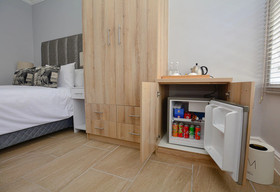 The Blue Sapphire Guesthouse