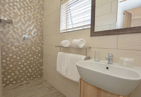 The Blue Sapphire Guesthouse