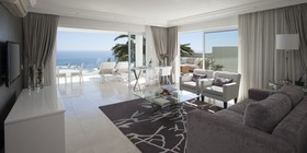 The Clarendon Bantry Bay