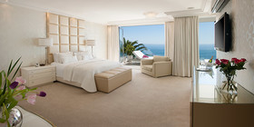 The Clarendon Bantry Bay