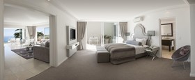 The Clarendon Bantry Bay