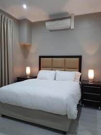 The Island Club by Smart City Stays