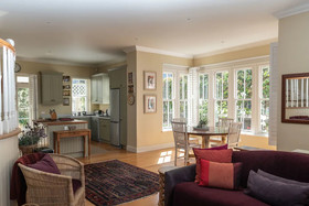 The Majestic Apartment