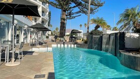 Peninsula All-Suite Hotel