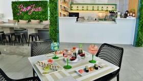 Peninsula All-Suite Hotel