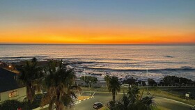 Peninsula All-Suite Hotel