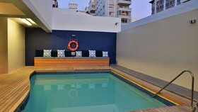 Peninsula All-Suite Hotel
