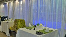 The Peninsula All-Suite Hotel