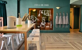 Peninsula All-Suite Hotel