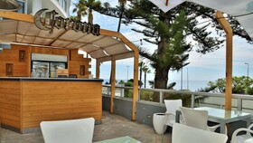 Peninsula All-Suite Hotel