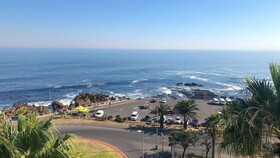Peninsula All-Suite Hotel