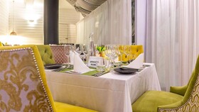 Peninsula All-Suite Hotel