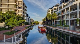 V&A  Marina