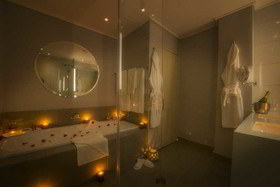 Victoria & Alfred Hotel by Newmark