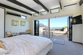 Villa Aqua